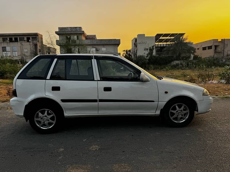 Suzuki Cultus VXL 2011 3