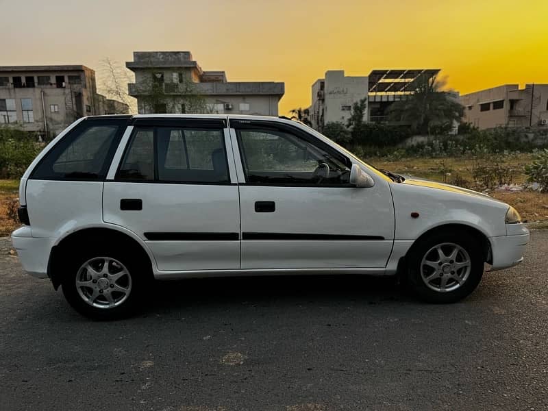 Suzuki Cultus VXL 2011 5