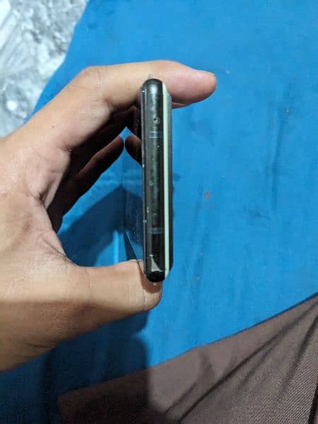 google pixel 6 bilkul lush 10by10 whait anda non pta 2