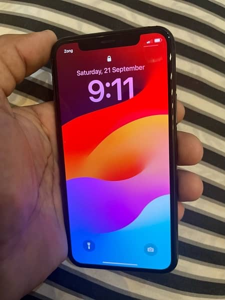 iphone 11 pro non-pta but zong sim chll rhi hai 6