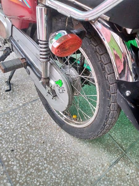 Honda 125 16 model urgent sale condition 10/10 0/328/4379/701 3