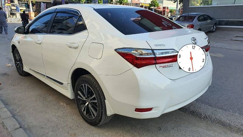 Toyota Corolla Altis 2019 5