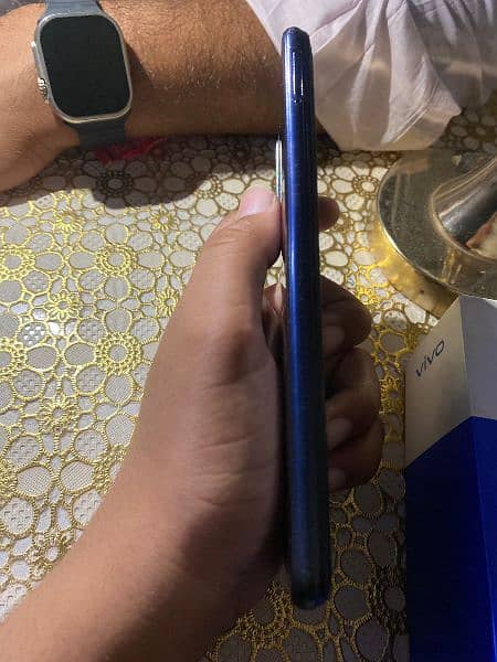 vivo y20 4gb ram 64 gb storage vivo y20 for sale 10/9 condition 1