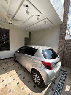 Toyota Vitz 2015