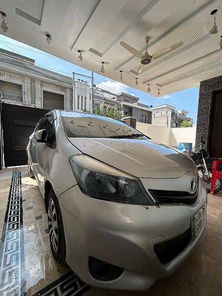 Toyota Vitz 2015 3