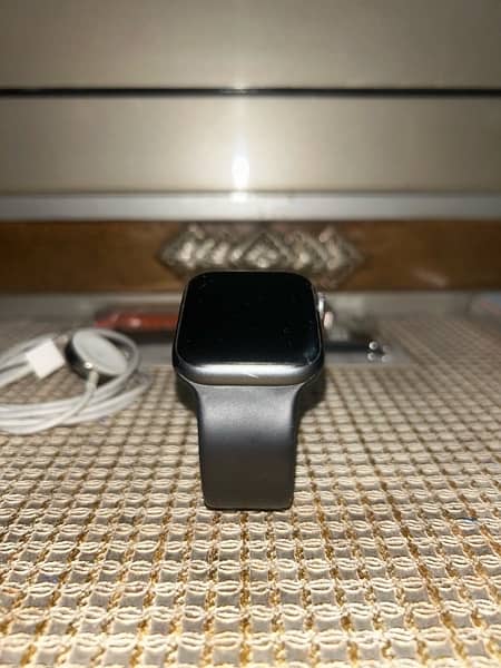 Apple Watch 4 16gb 44mm Grey 1