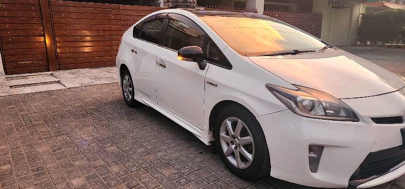 Toyota Prius 2013 10