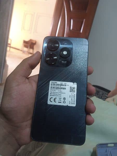 Infinix spark 20c 4/128 2month use glass damage urgent sale 0