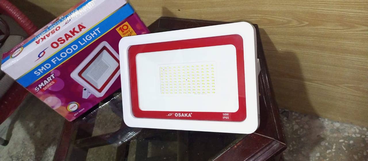 Osaka SMD Flood Light . . . . . . . 10 by 10 conditon 0