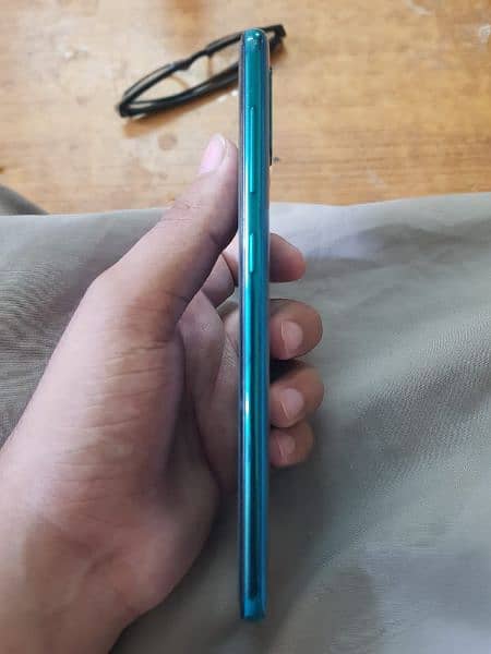 Samsung galaxy A30s 128 gb 4