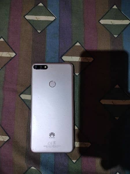 Huawei Y7 prime 3/32 with only box 1