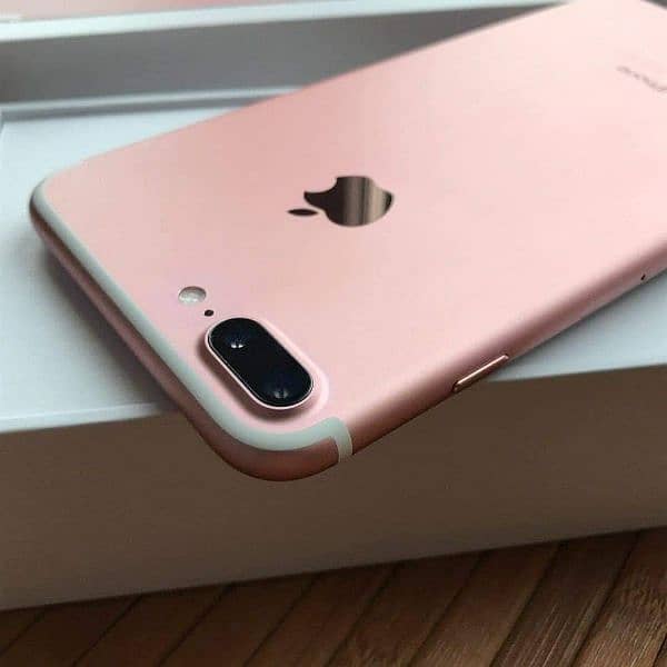 iphone 7 plus pta approved 03409540439Watsapp 2