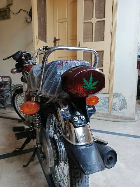 Honda 125  23 model for sale 3