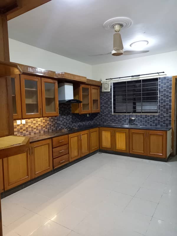 1 Kanal Open Basement Available For Rent in E/11 8