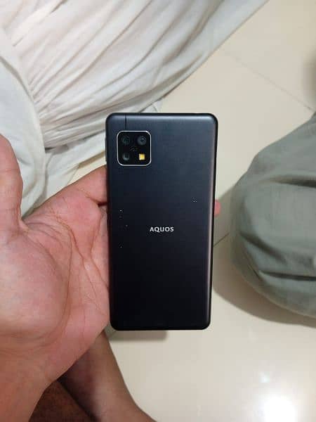 Aquos sens 5G 6