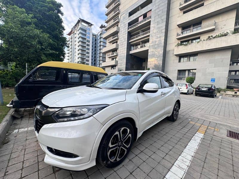 Honda Vezel 2015 1