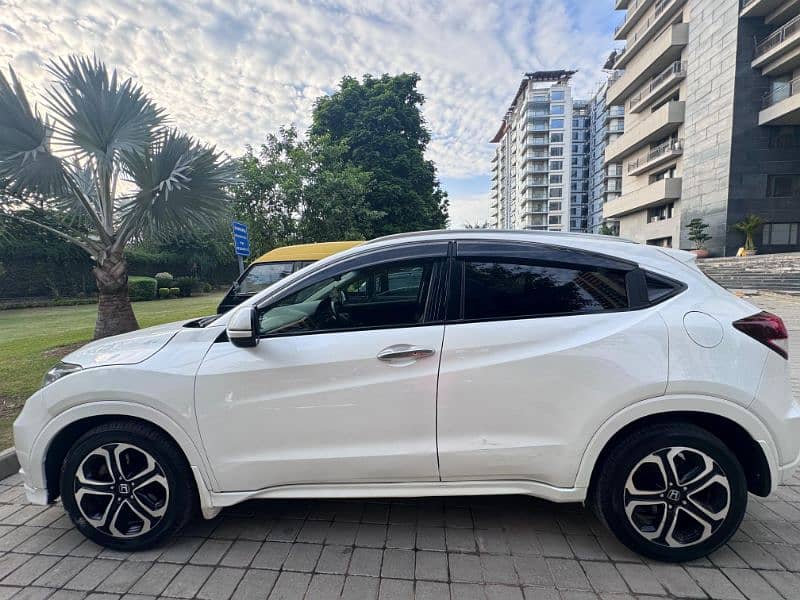 Honda Vezel 2015 3