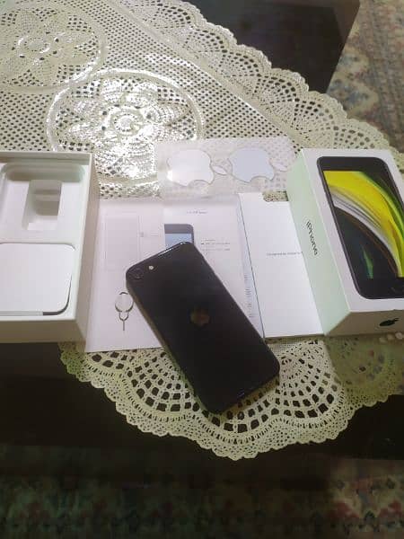 iPhone SE 2nd generation 128 GB with box PTA APPROVED 17