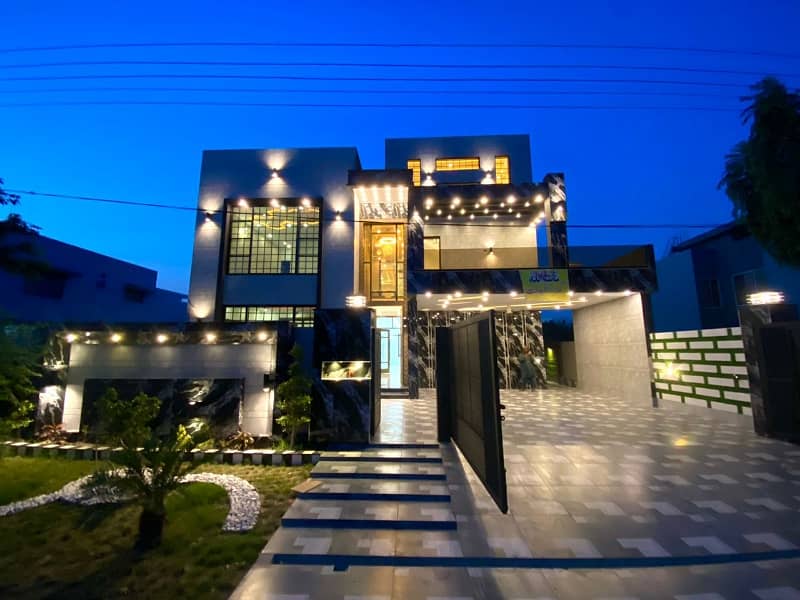 1 Kanal Brand New Dubble storey house available for sale kin Nespak society college Road Lahore 22