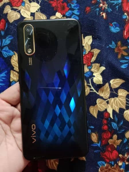 vivo S1 4/128 2