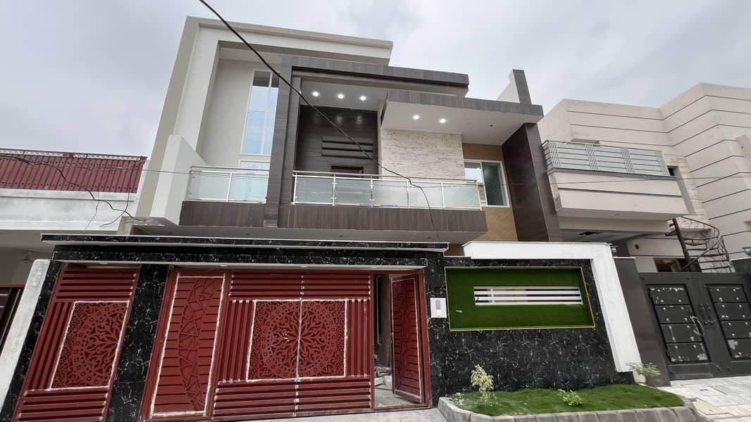 10 Marla Furnished Modern House For Sale 0