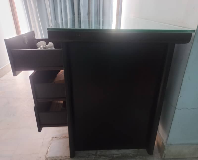 Used Study table for urgent sale 1