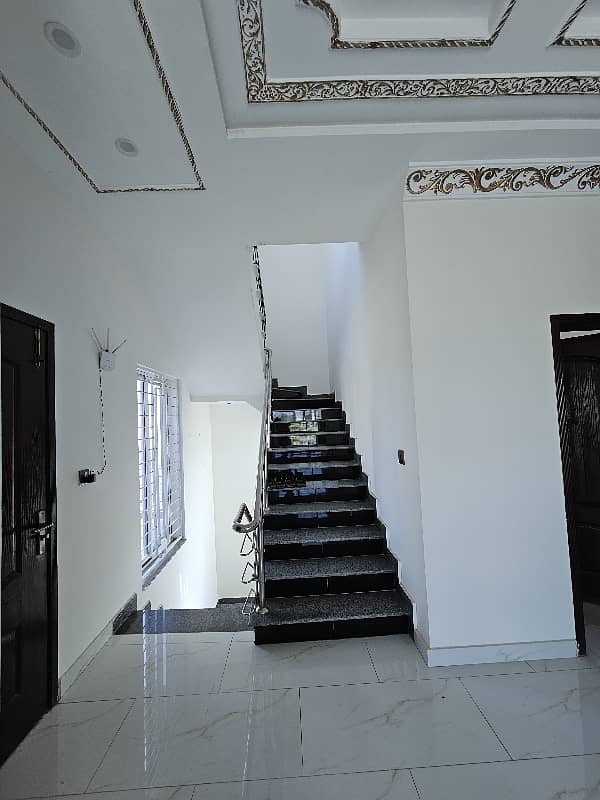 6.25 Marla Brand New Luxury Double Story House Available For Rent in Citi Housing Multan 4