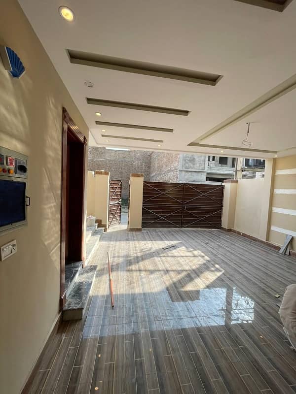 Prime Location 10 Marla House For Sale In Arbab Sabz Ali Khan Town Executive Lodges Peshawar 7