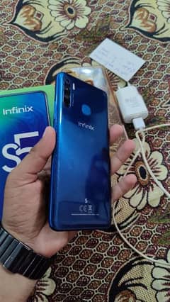 Infinix s5 6/128 with box and charger