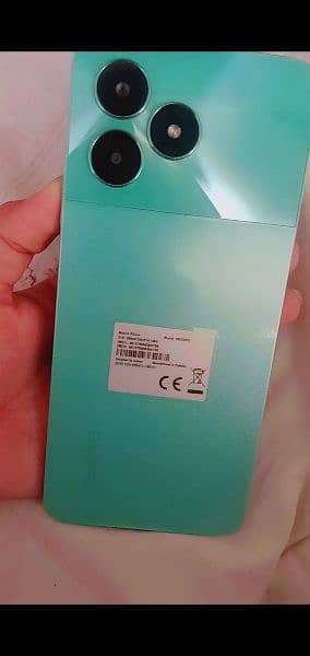 Realme c51 4+4GB 64 gb with 10 month warranty 2