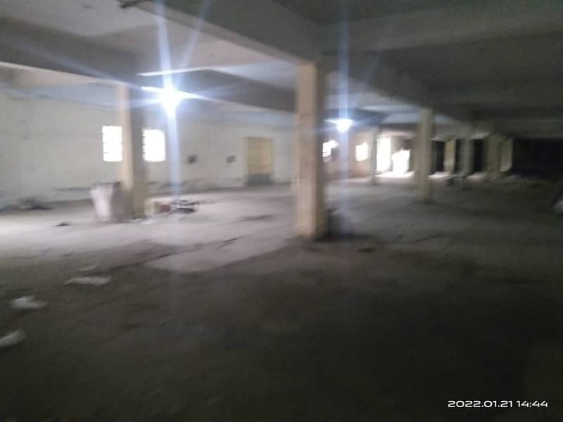 2 kanal industrial hall for rent on raiwind road for warehouse factory,embroidery and stitching unit good parking area 1