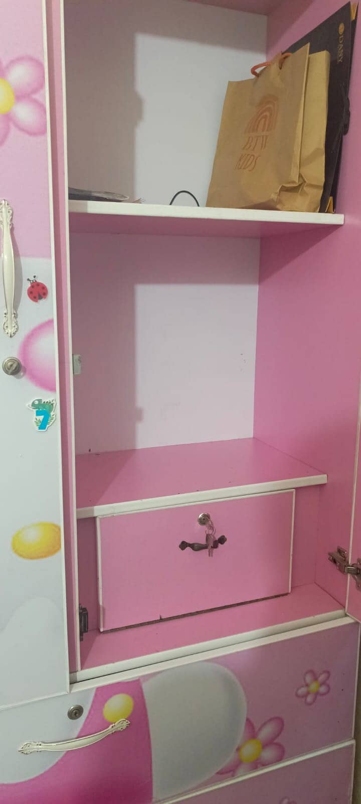 Kids 155Cupboard with two drawer Frozen Theme Wardrobe 6*4 feet 1