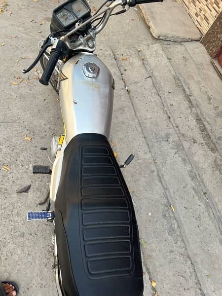 Honda 125 modal 2014 3