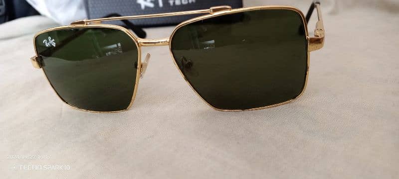 Ray-Ban sunglasses 0