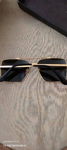 Ray-Ban sunglasses 8