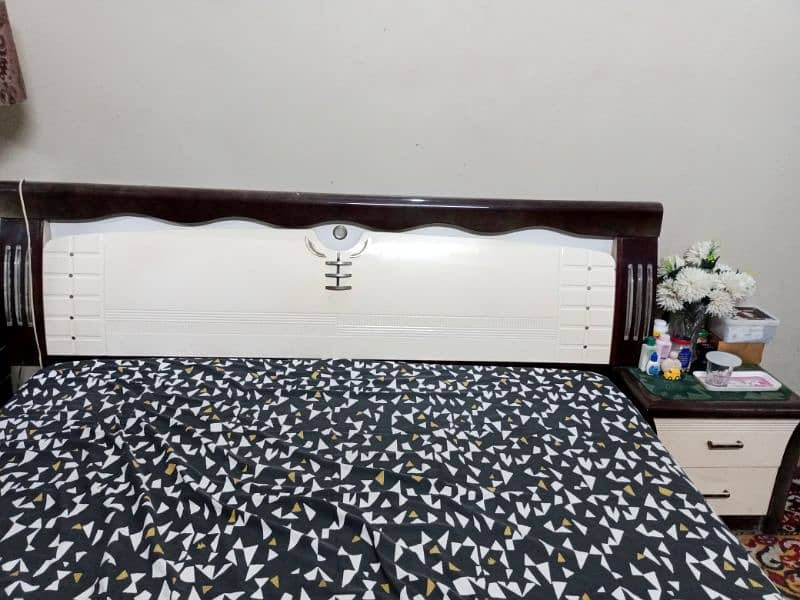 Complete Bed set available for sale 0