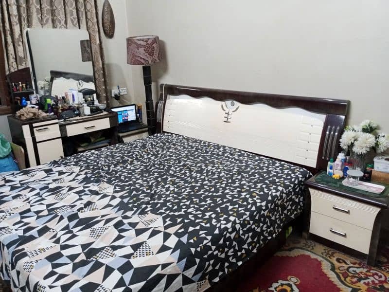 Complete Bed set available for sale 1