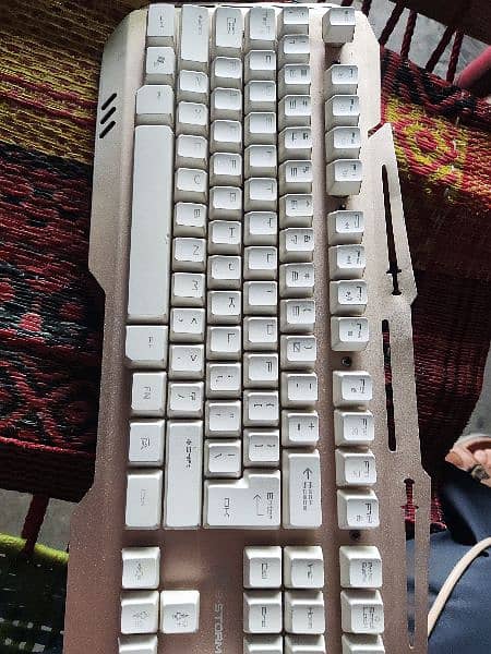 RGB HALF MECHANICAL AND OTHER CLASSIC GERMANY KEYBOARD 4