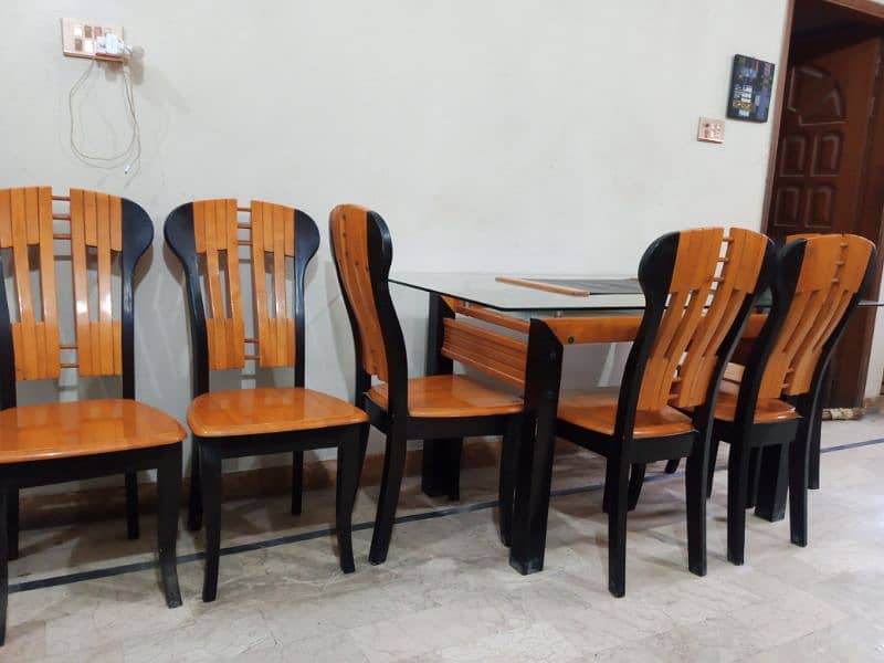 Dining Table with 6 Chairs 2