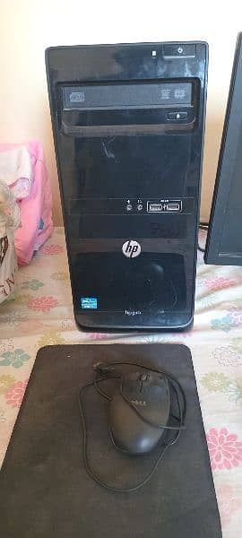 Computer with all Accessories For sale in Good condition 2