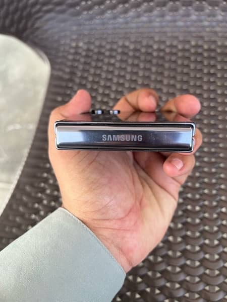 samsung galaxy Z flip 5 NoN PTA CONDITION 10/10 5