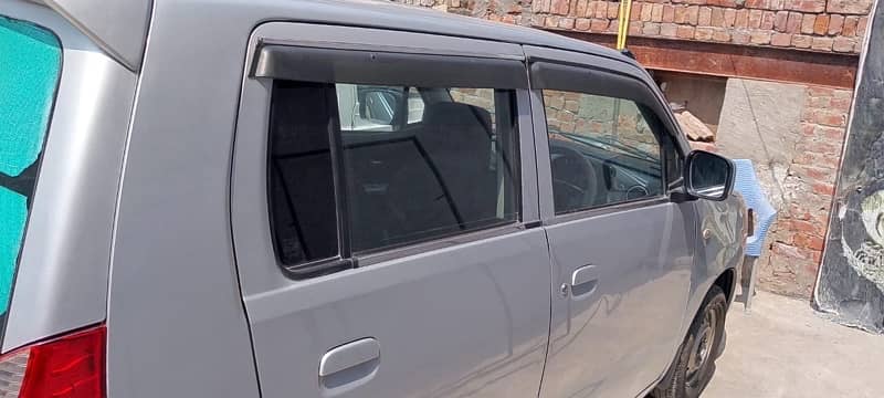 Suzuki Wagon R 2019 1