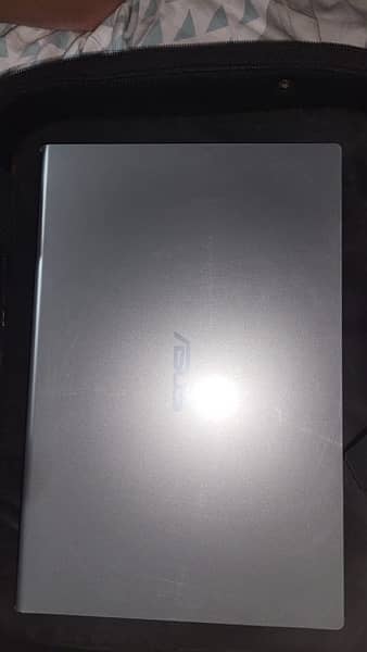 AsUs Laptop 10/10 condition New Laptop 5