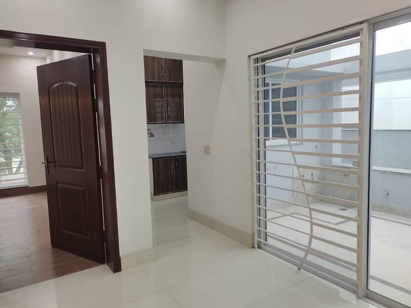 8 MARLA BEAUTIFUL HOUSE AVAILABLE FOR RENT IN DHA RAHBER 11 SECTOR 1 BLOCK A 4