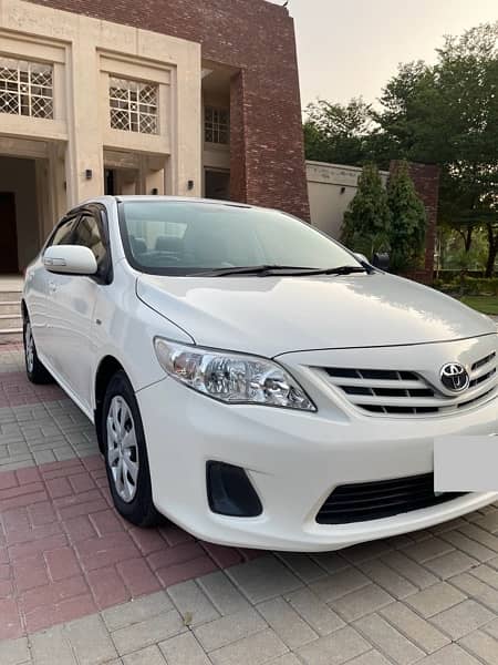 TOYOTA COROLLA 2014 GLi LAHORE REGISTERED 1