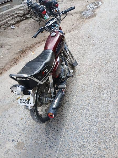 Honda 125 baik 1