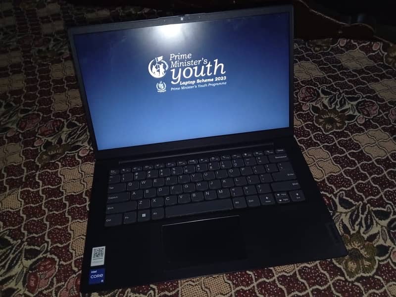 Lenovo V14G3 8/256 2