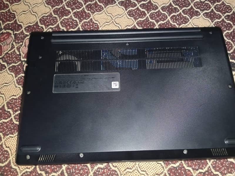 Lenovo V14G3 8/256 3