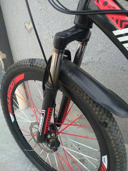 Mountain bicycle in very good condition 3