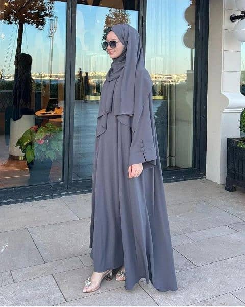 Arabic Abaya with Stoller 1